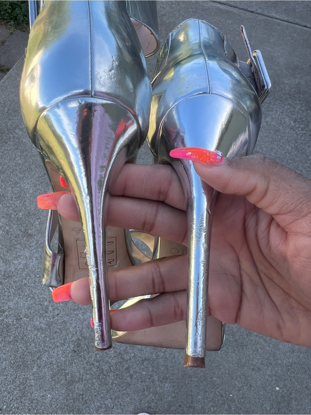 Aldo Silver Strappy Heels – Size 8.5 - Picture 4 of 5